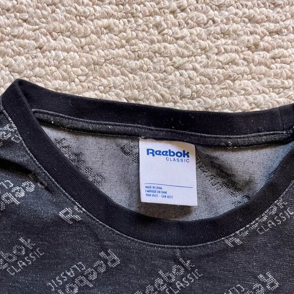 Reebok t shirt - Medium - Picture 3 of 3